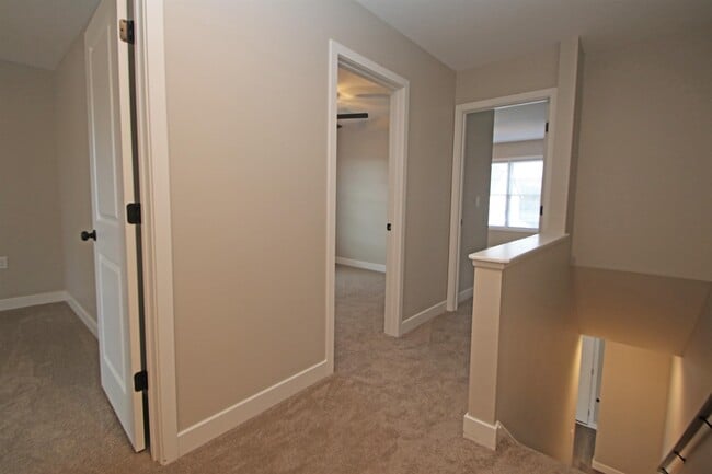 Building Photo - 1317 LUKE Ln