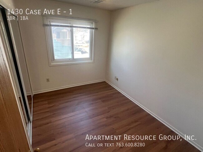 Building Photo - 1430 Case Ave E