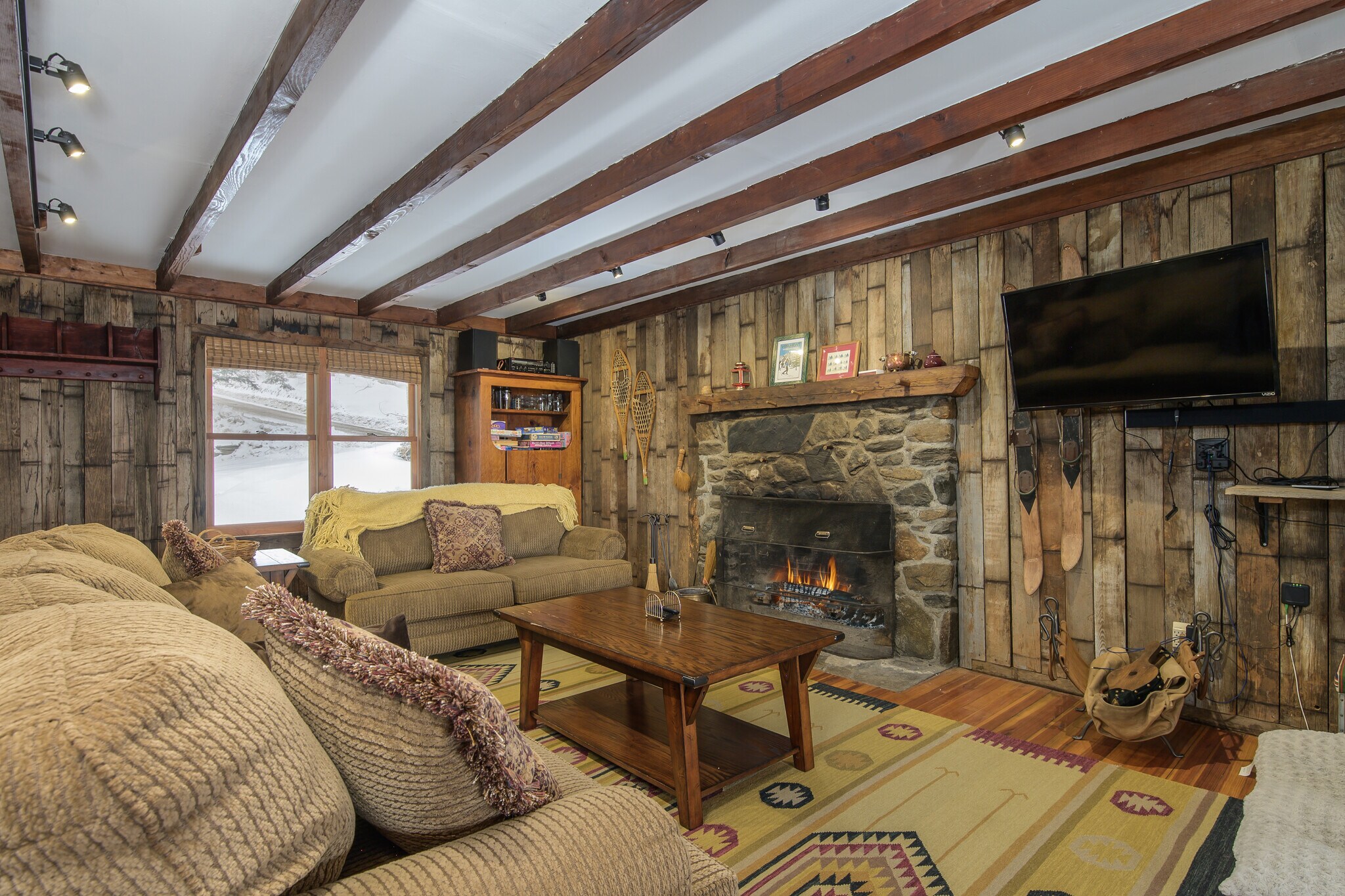 Building Photo - 38 Snow Rd