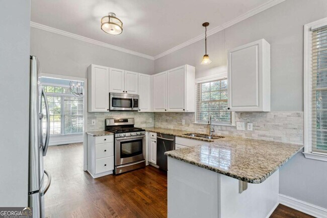 Building Photo - 1362 Cartecay Dr NE