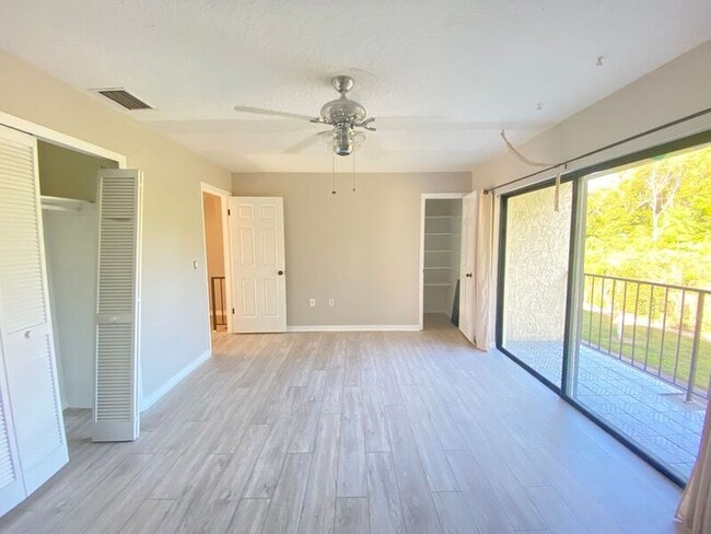 Building Photo - 1718 Gulfview Dr