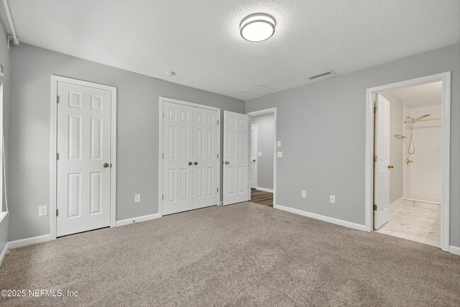 Building Photo - 834 Black Cherry Dr S