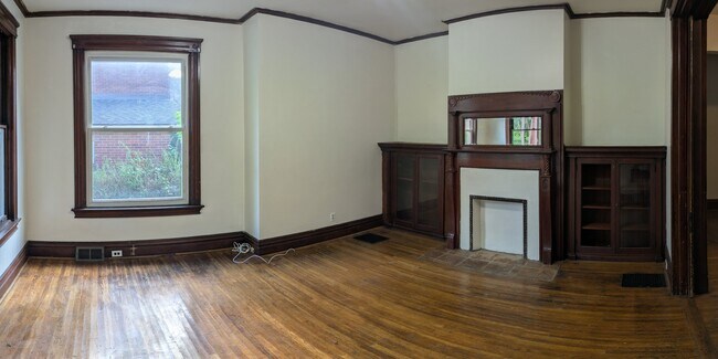 Building Photo - 315 E Swissvale Ave
