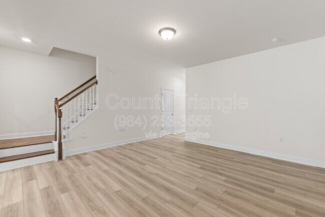 Building Photo - 1176 Channel Drop Dr