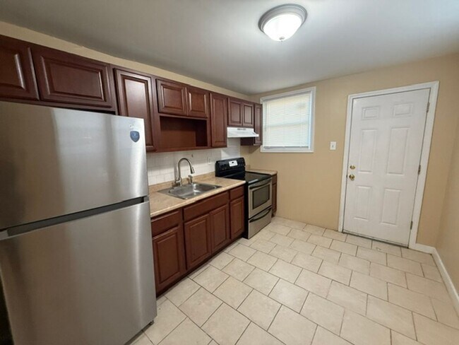 Building Photo - 3-Bedroom Home in Franklinville
