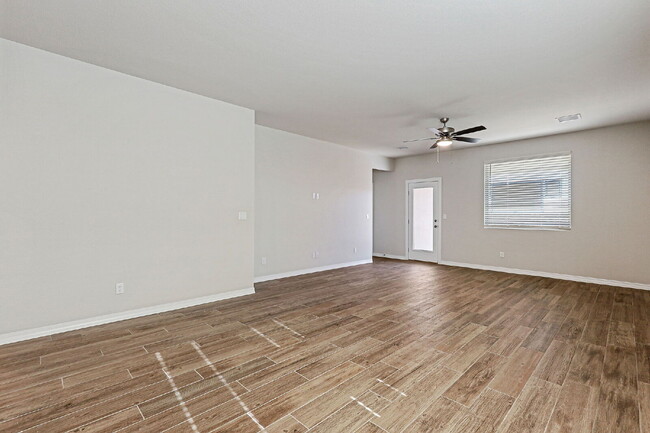 Building Photo - 51025 Sand Verbena Ave