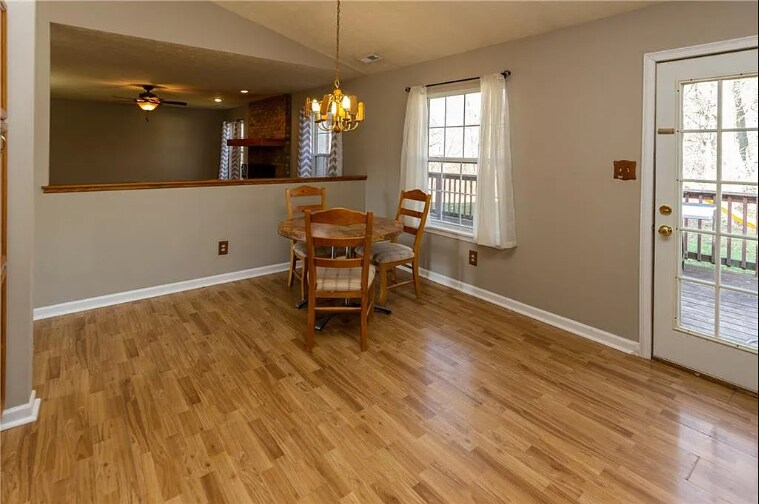 Building Photo - 1502 Brook Pointe Dr