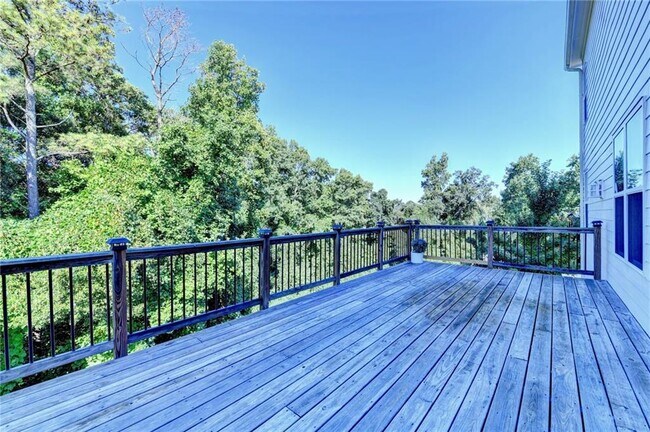 Building Photo - 3860 Grandview Manor Dr