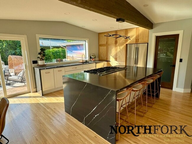 Building Photo - Beautiful Boise Heights Home!
