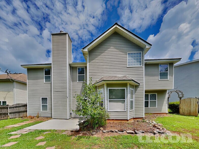Building Photo - 3131 Berthas Overlook