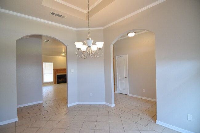 Building Photo - 3501 Salt Fork Dr