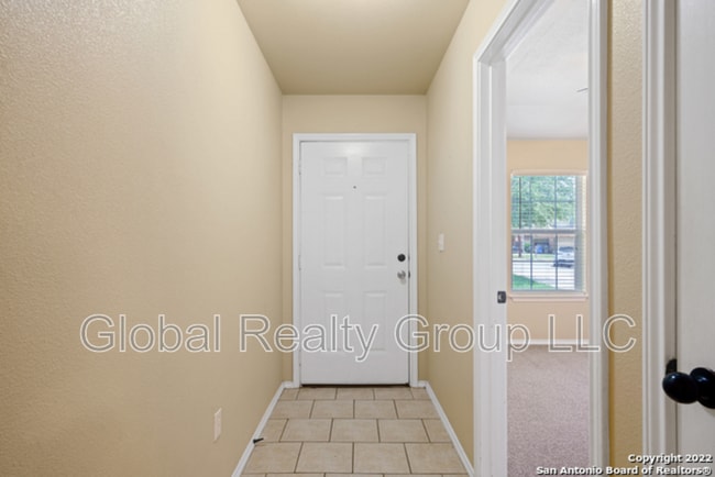 Building Photo - 280 Rosalie Dr