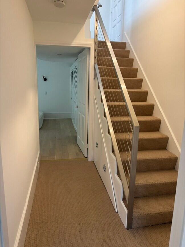 Building Photo - 12217 Rochester Ave