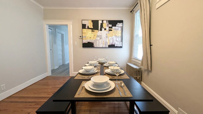 Building Photo - 352 Jackson St