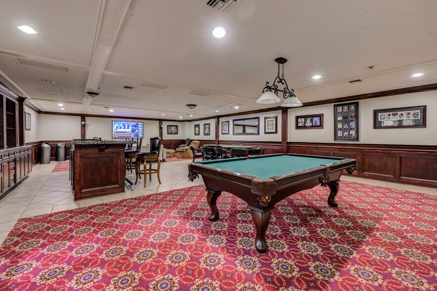 Building Photo - 3334 Peachtree Rd NE