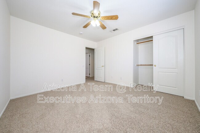 Building Photo - 831 S Rincon Rising Rd