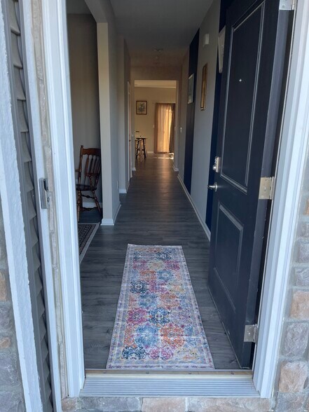 Corridor - 6531 E Daisy Hill Ct