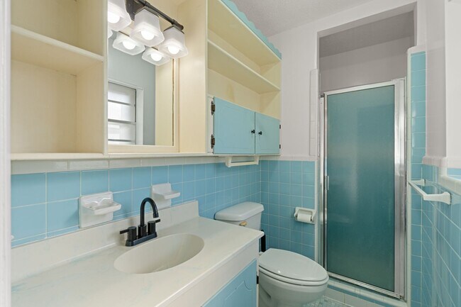 Building Photo - 3 bedrooms 2 bathroom