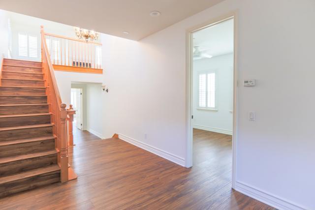 Building Photo - 415 N Cedros Ave