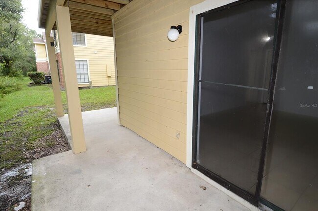 Building Photo - 8630 Mallard Reserve Dr