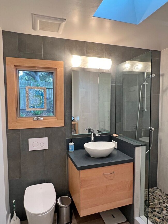 Building Photo - Furnished Mesa Hideaway!