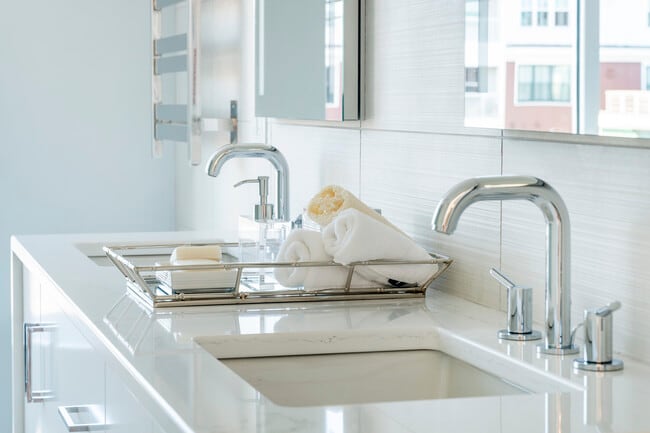 Building Photo - 50 India St