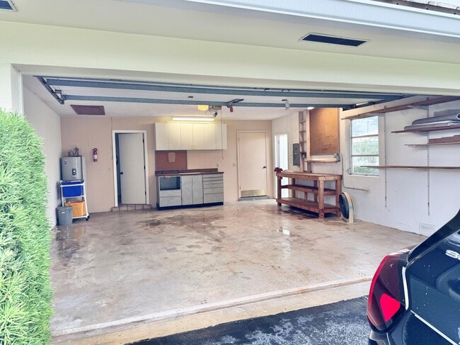 Building Photo - 107 Cruiser Rd N