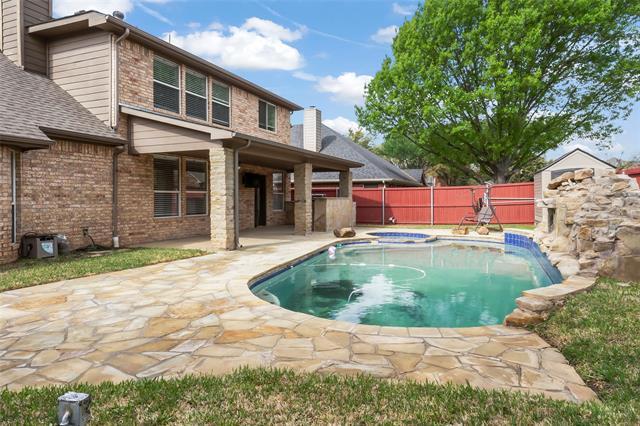Building Photo - 2700 Timberwood Dr