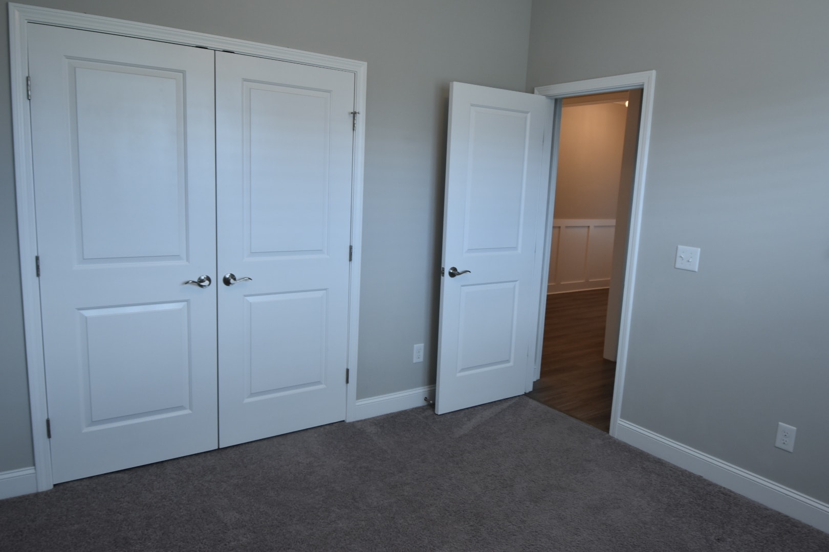 Building Photo - 3005 Primrose Ln