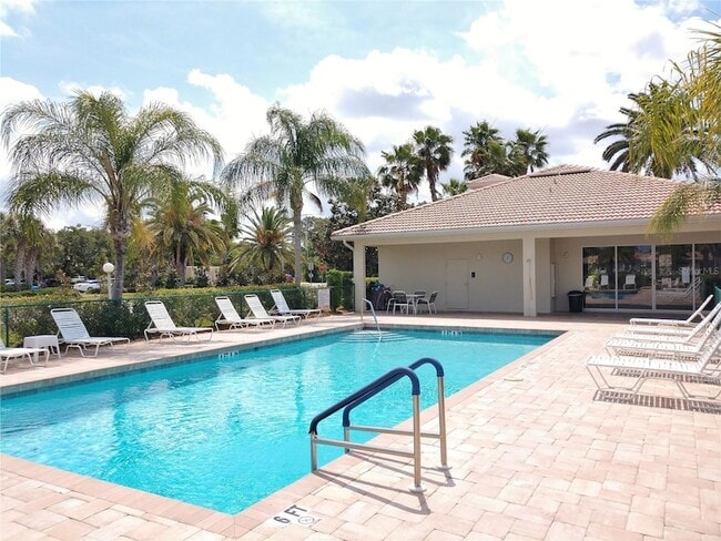 Building Photo - 7202 L Pavia Blvd