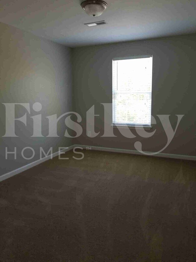 Building Photo - 901 Leatherstone Ln