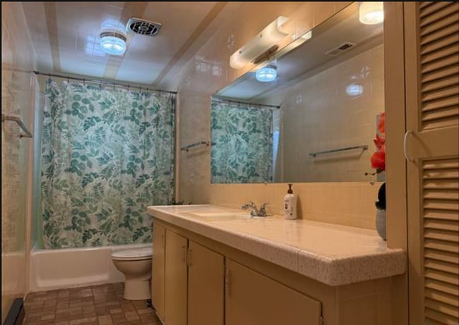 Building Photo - 328 Minckler Ave