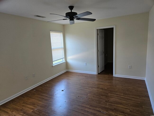 Building Photo - 1245 Pine Ridge St