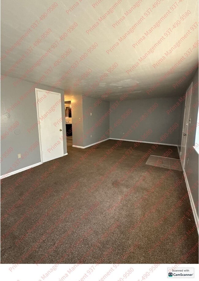 Building Photo - 21 W Parkwood Dr