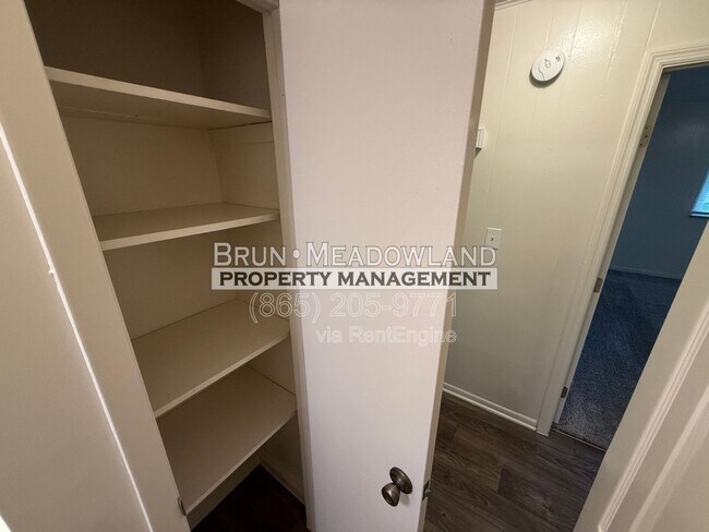 Building Photo - 1424 McArthur Rd