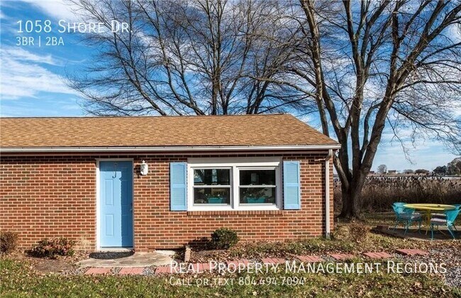 Building Photo - 1058 Shore Dr