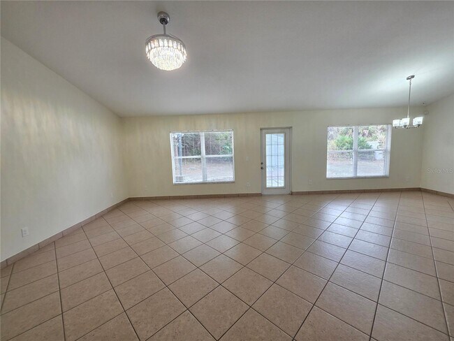 Building Photo - 2789 Coolidge Ave