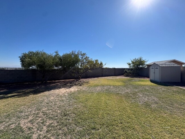 Building Photo - 2597 Dove Ln