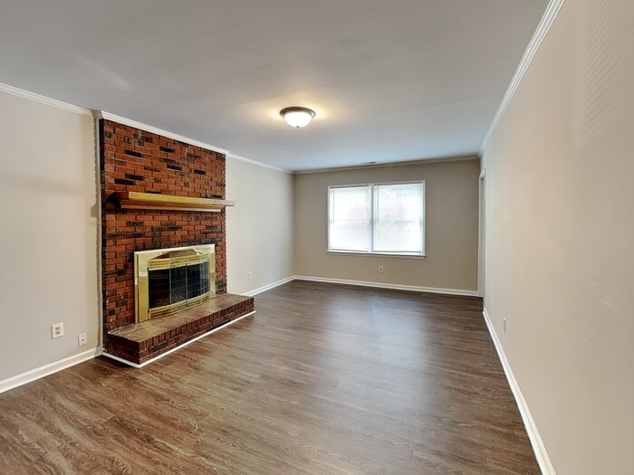 Building Photo - 2818 Dellinger Dr