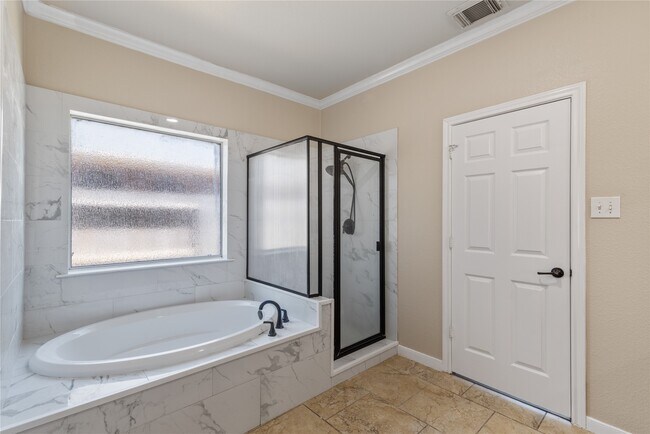 Building Photo - 24822 Dutton Point Dr