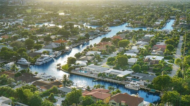 Building Photo - 4280 Galt Ocean Dr