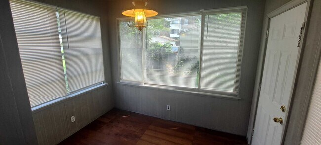 Building Photo - 4238 S 38th St
