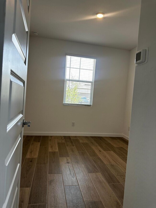 Building Photo - 3269 E Baler Dr
