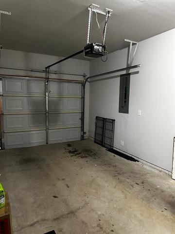 Building Photo - 2226 Dyson St