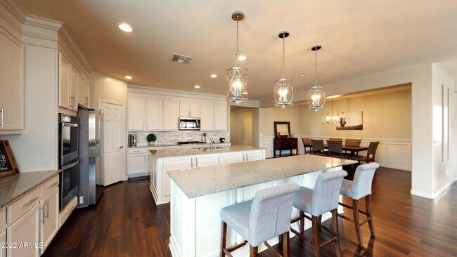 Building Photo - 23052 Via Del Oro