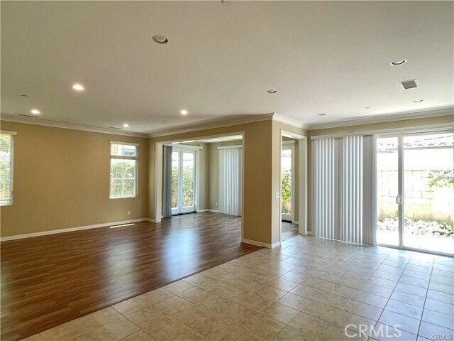 Building Photo - 114 Chestnut Grove