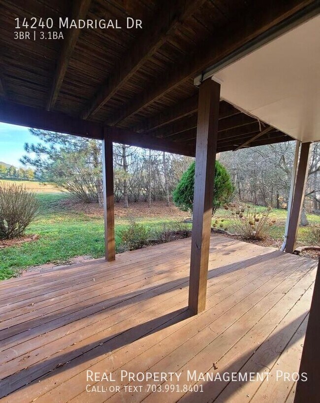 Building Photo - 14240 Madrigal Dr