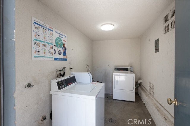 Building Photo - 2209 Carnegie Ln