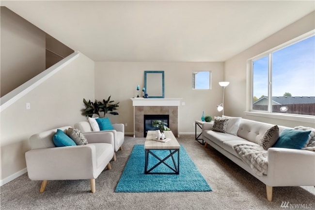 Building Photo - 1548 Farina Lp SE