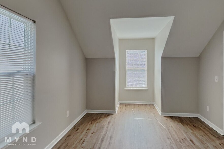 Building Photo - 2536 Reid Oaks Dr